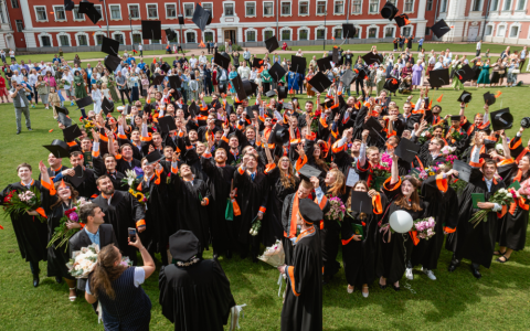 Faculty of Engineering and Information Technologies summer graduation 2025