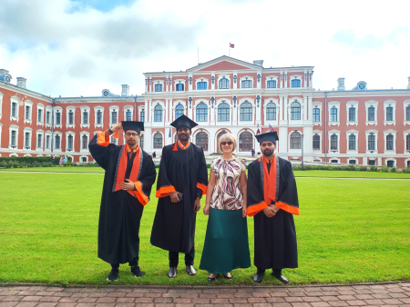 Faculty of Engineering and Information Technologies summer graduation 2025